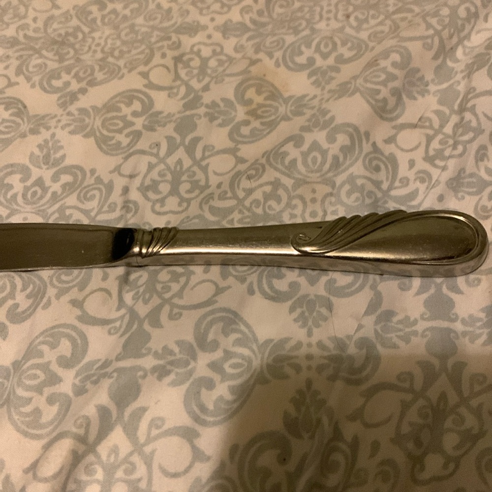 1 Yamazaki stainless knife, Hilary